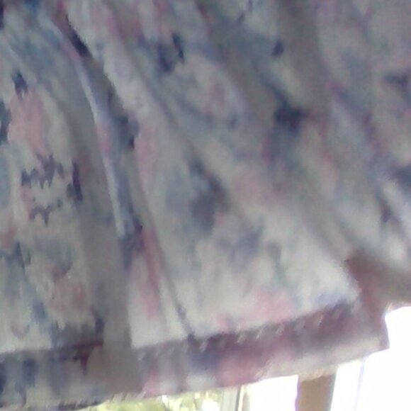 Brand New Heartloom Printed Smocked Top With Puff Sleeves - Picture 10 of 13